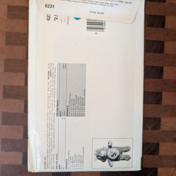 VINTAGE Butterick 6231 Friend Bear - Uncut - Care Bears - circa 1983 - Picture 2 of 3